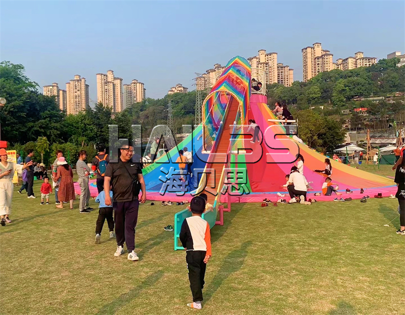 重慶鮮花港公園無動(dòng)力樂園經(jīng)營(yíng)現(xiàn)場(chǎng)